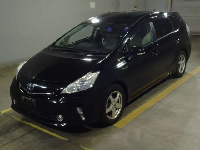 6044 TOYOTA PRIUS ALPHA ZVW40W 2012 г. (TAA Hokkaido)